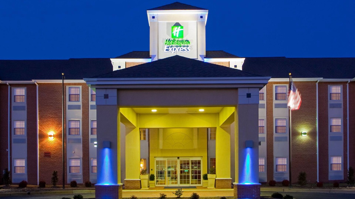 Prince Frederick Hotel | Holiday Inn Express Prince Frederick by IHG