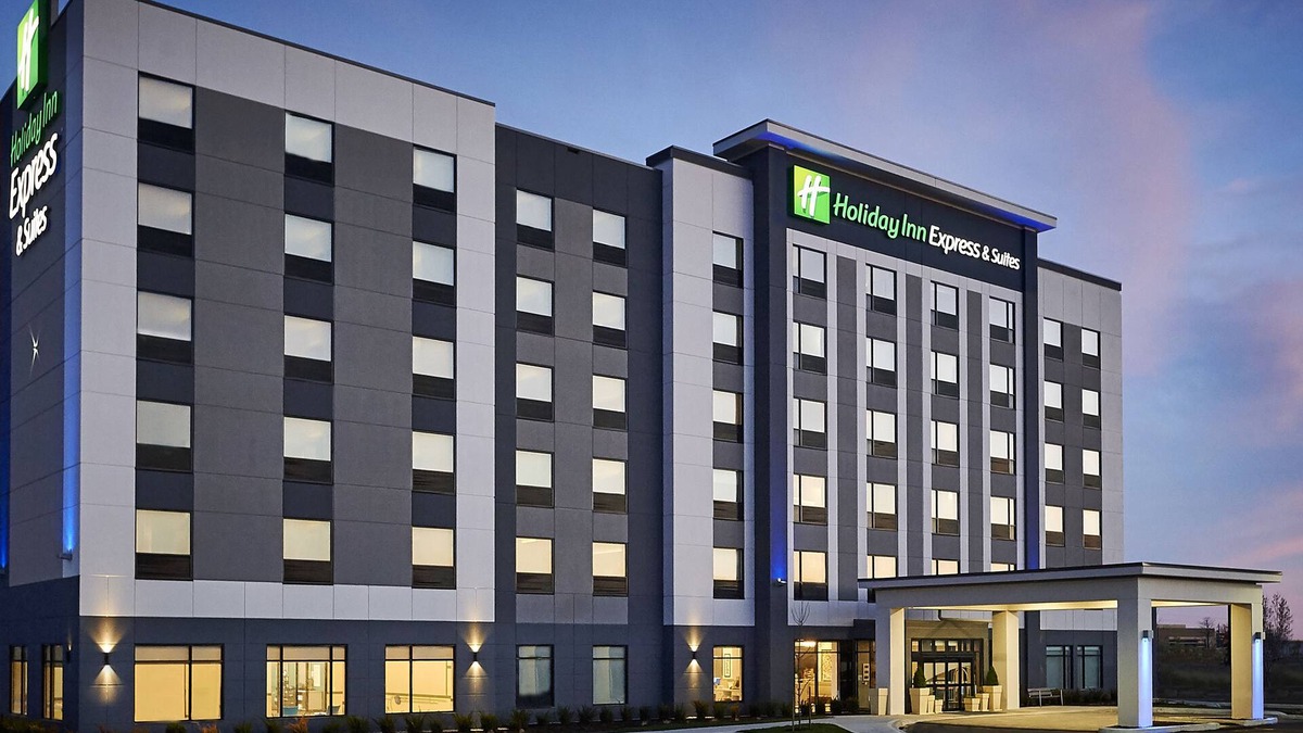 Brantford Hotel | Holiday Inn Express and Suites Brantford by IHG