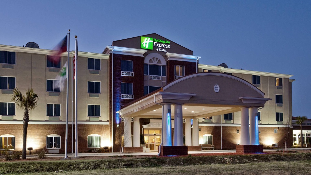 Moultrie Hotel | Holiday Inn Express and Suites Moultrie by IHG