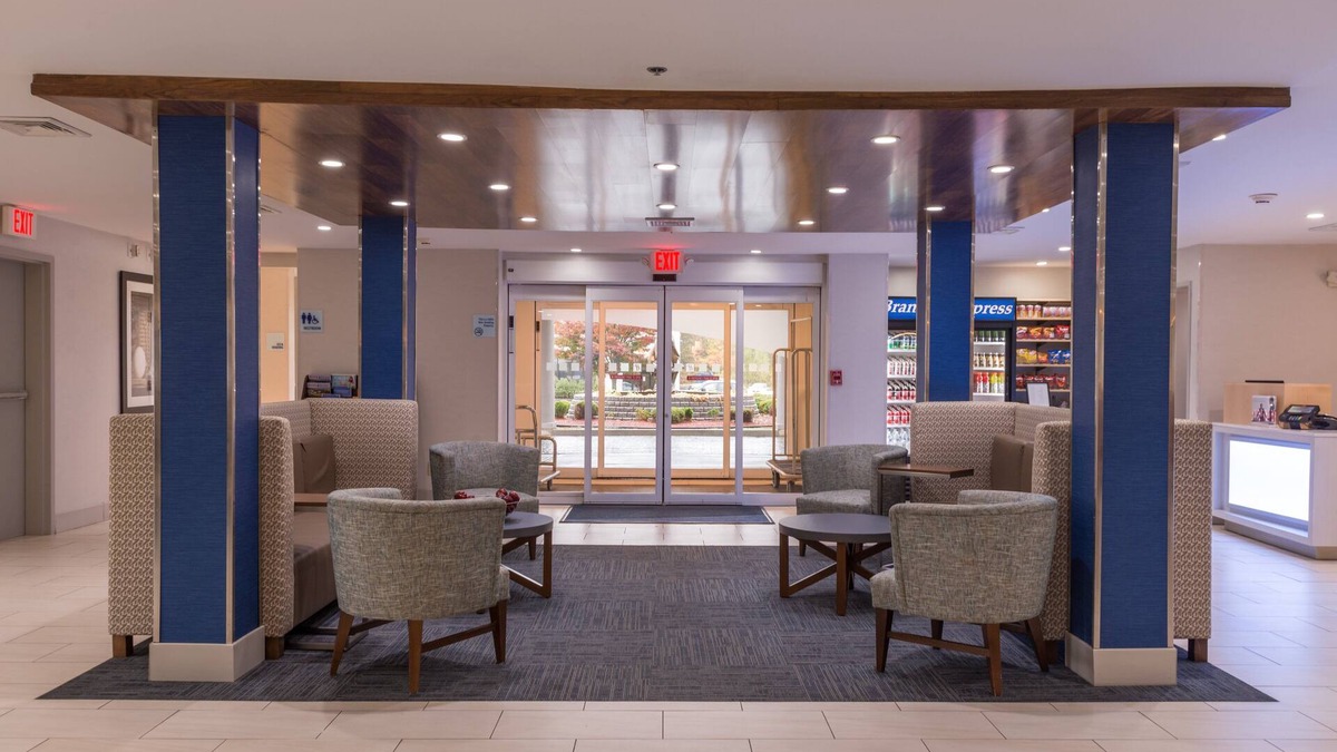 Branford Hotel | Holiday Inn Express Branford-New Haven by IHG
