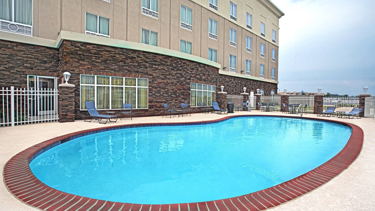 Bossier City Hotel | Holiday Inn Express Hotel & Suites Bossier City - Louisiana by IHG