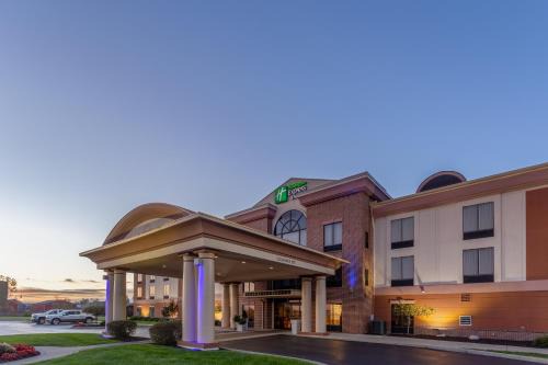 Bowling Green Hotel | Holiday Inn Express Hotel & Suites Bowling Green by IHG