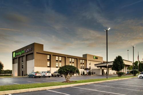 Horse Cave Hotel | Holiday Inn Express - Horse Cave by IHG