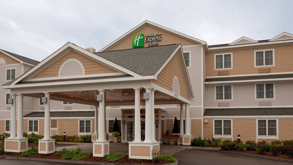 Rochester Hotel | Holiday Inn Express Hotel & Suites Rochester by IHG