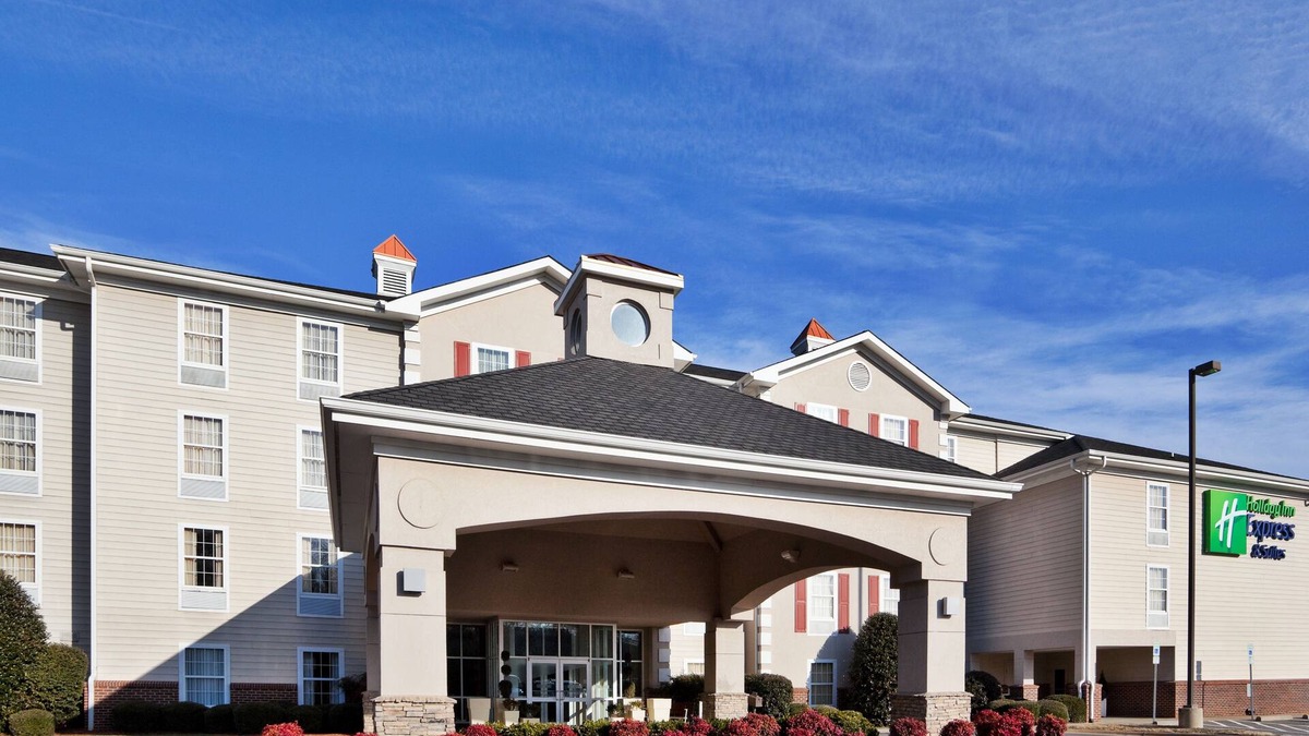 Conover Hotel | Holiday Inn Express Hotel & Suites Conover (Hickory Area) by IHG