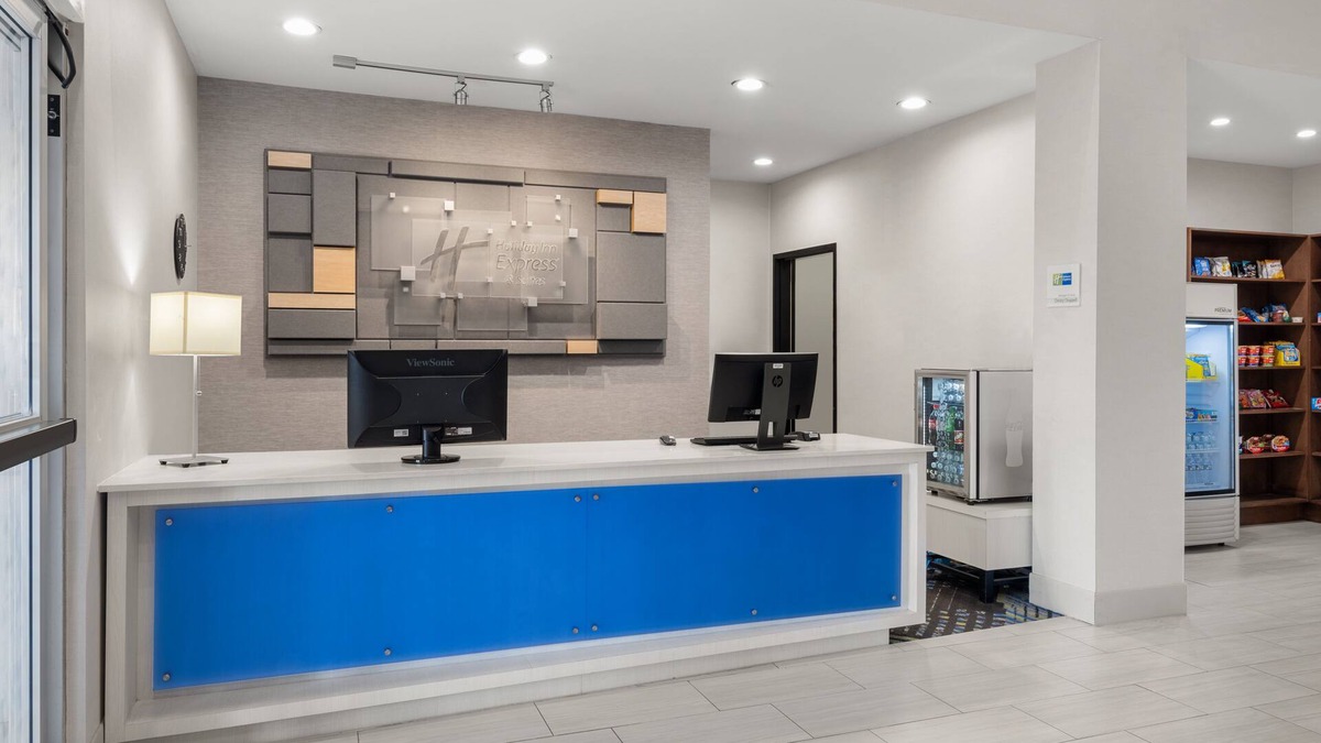 Graham Hotel | Holiday Inn Express Hotel & Suites Graham by IHG