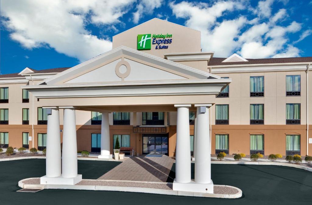 Lebanon Hotel | Holiday Inn Express Hotel & Suites Lebanon by IHG