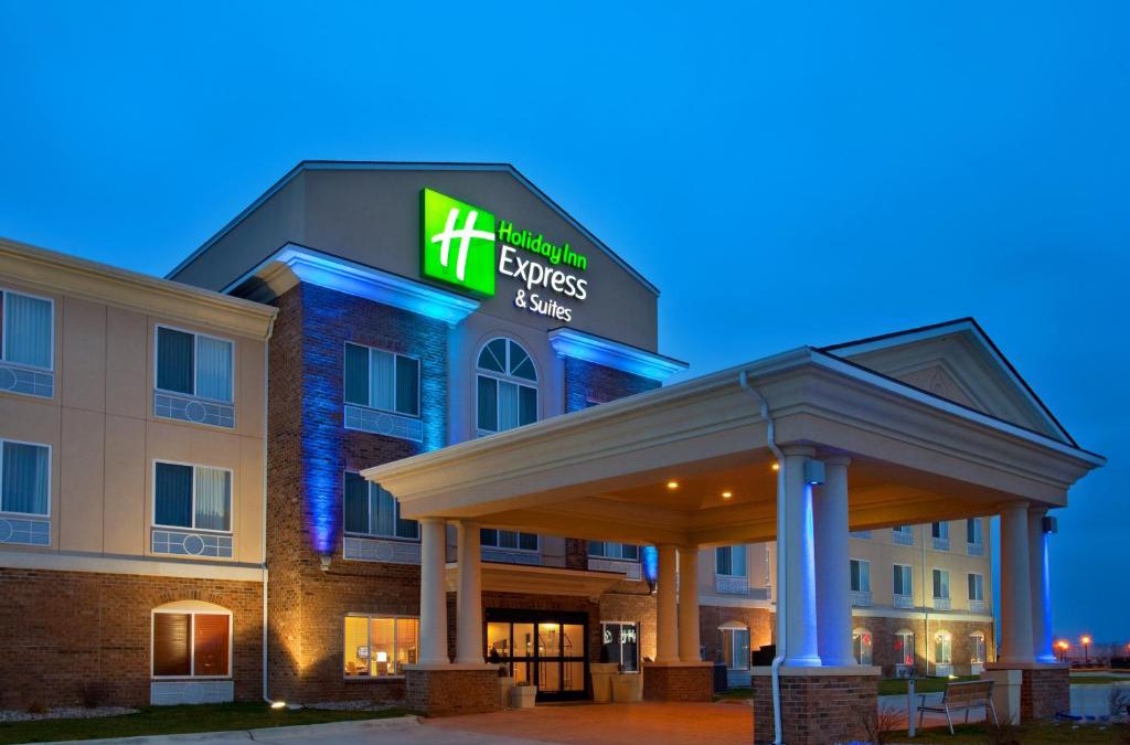 Mattoon Hotel | Holiday Inn Express Hotel & Suites Mattoon by IHG