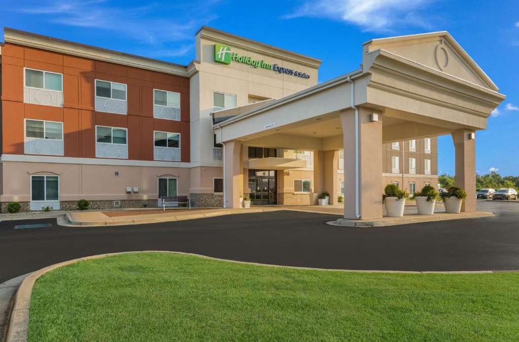 Jasper Hotel | Holiday Inn Express Hotel & Suites Jasper by IHG