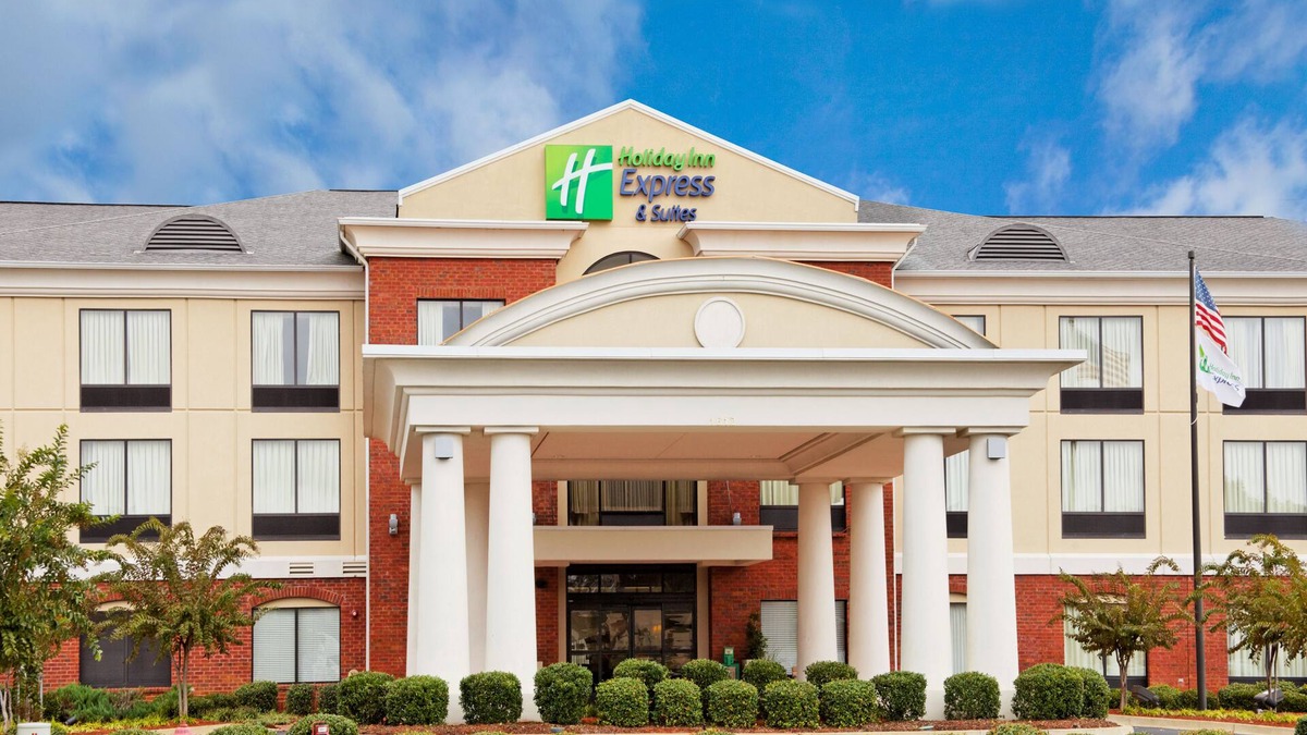 Tupelo Hotel | Holiday Inn Express Hotel & Suites Tupelo by IHG