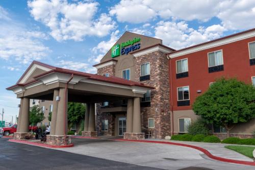 Limon Hotel | Holiday Inn Express Hotel & Suites Limon I-70/Exit 359 by IHG