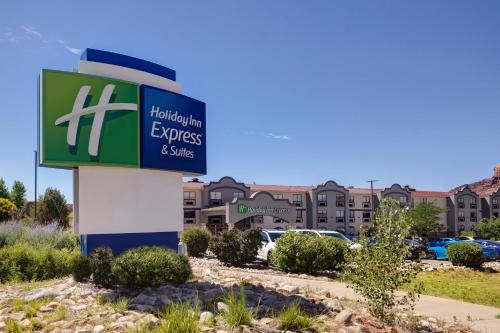 Moab Hotel | Holiday Inn Express Hotel & Suites Moab by IHG
