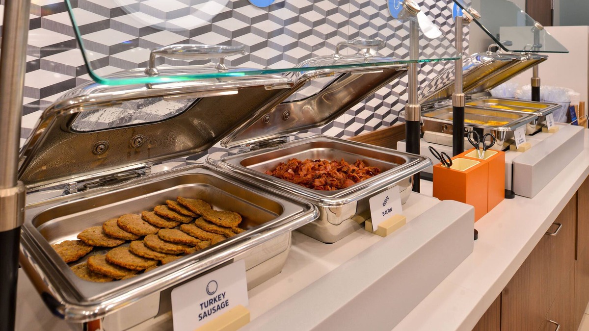 Danville Hotel | Holiday Inn Express Hotel & Suites Danville by IHG