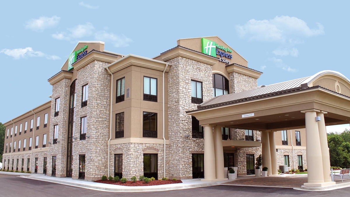 Paducah Hotel | Holiday Inn Express Hotel & Suites Paducah West by IHG