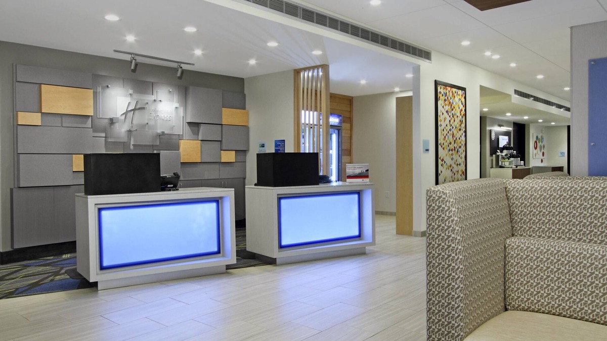 Jasper Hotel | Holiday Inn Express Jasper by IHG