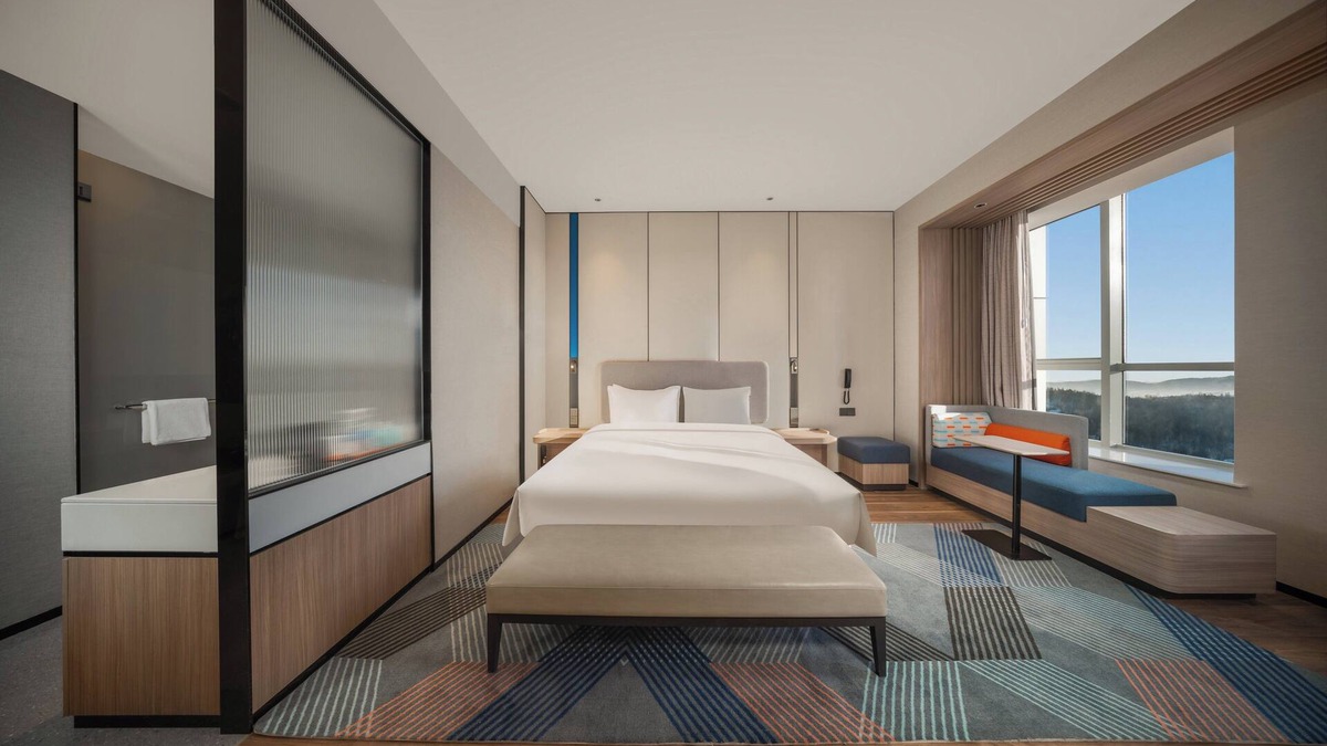Longshan District Hotel | Holiday Inn Express Liaoyuan Economic Development Zone by IHG