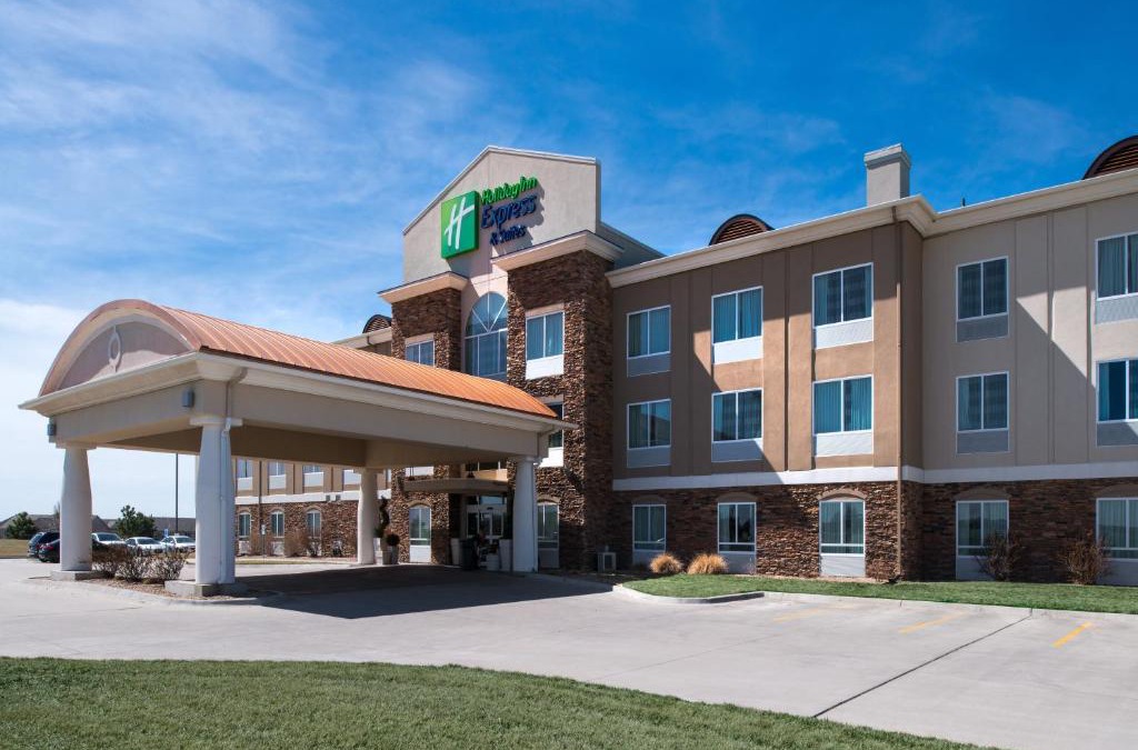Maize Hotel | Holiday Inn Express Northwest Maize by IHG