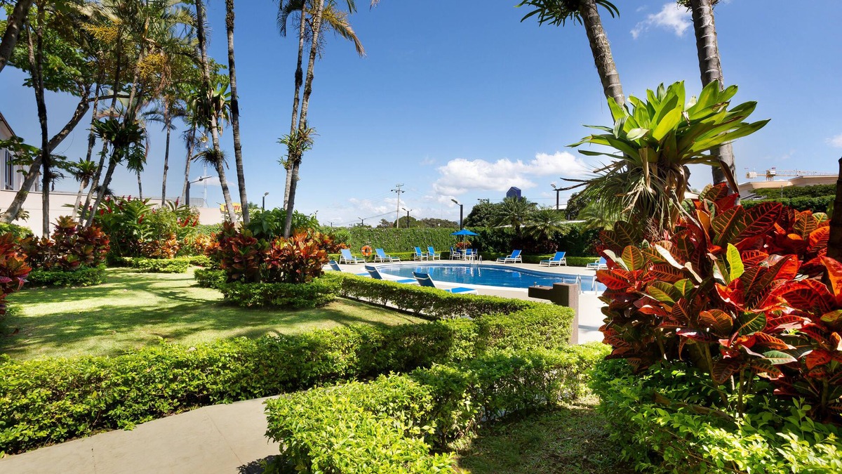 Cacique Hotel | Holiday Inn Express San Jose Costa Rica Airport by IHG
