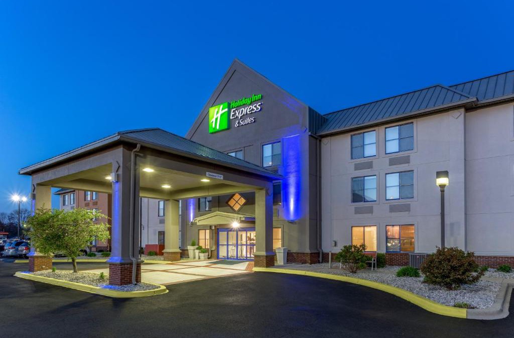 Scottsburg Hotel | Holiday Inn Express Scottsburg by IHG