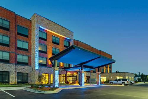 Clemmons Hotel | Holiday Inn Express & Suites - Winston - Salem SW - Clemmons by IHG