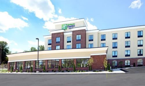 Geneva Hotel | Holiday Inn Express & Suites Geneva Finger Lakes by IHG