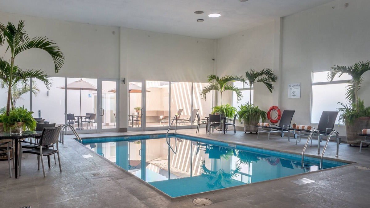 Silao Hotel | Holiday Inn Express & Suites Silao Aeropuerto - Terminal by IHG