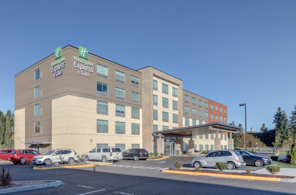Auburn Hotel | Holiday Inn Express & Suites - Auburn Downtown by IHG