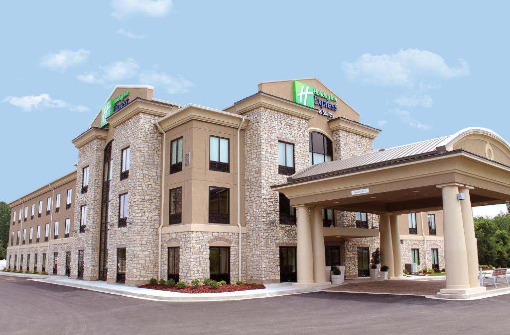Paducah Hotel | Holiday Inn Express & Suites Paducah West by IHG