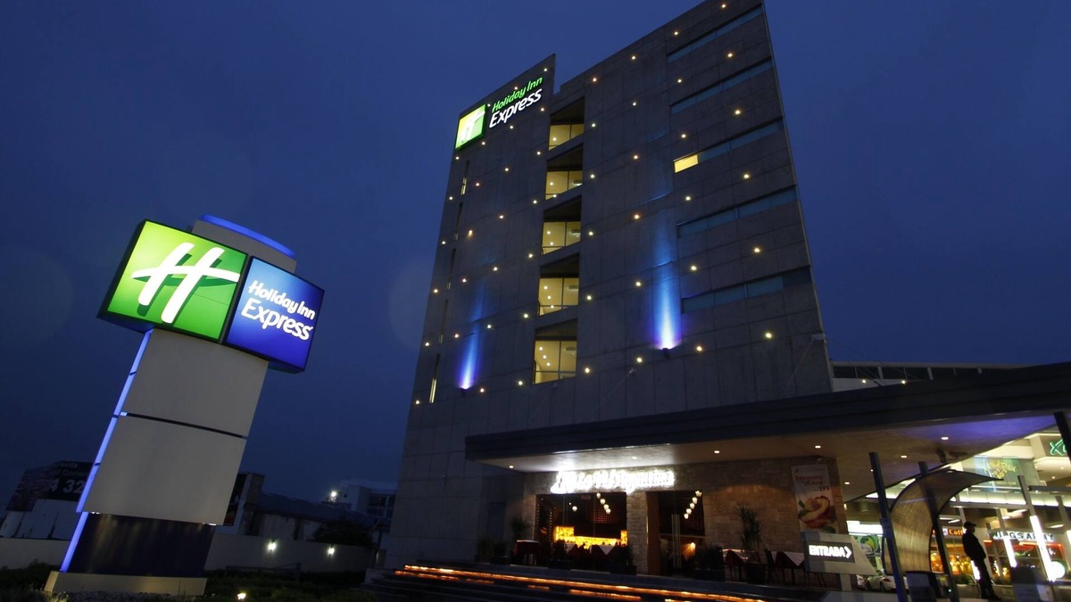 Metepec Hotel | Holiday Inn Express Toluca Galerias Metepec by IHG