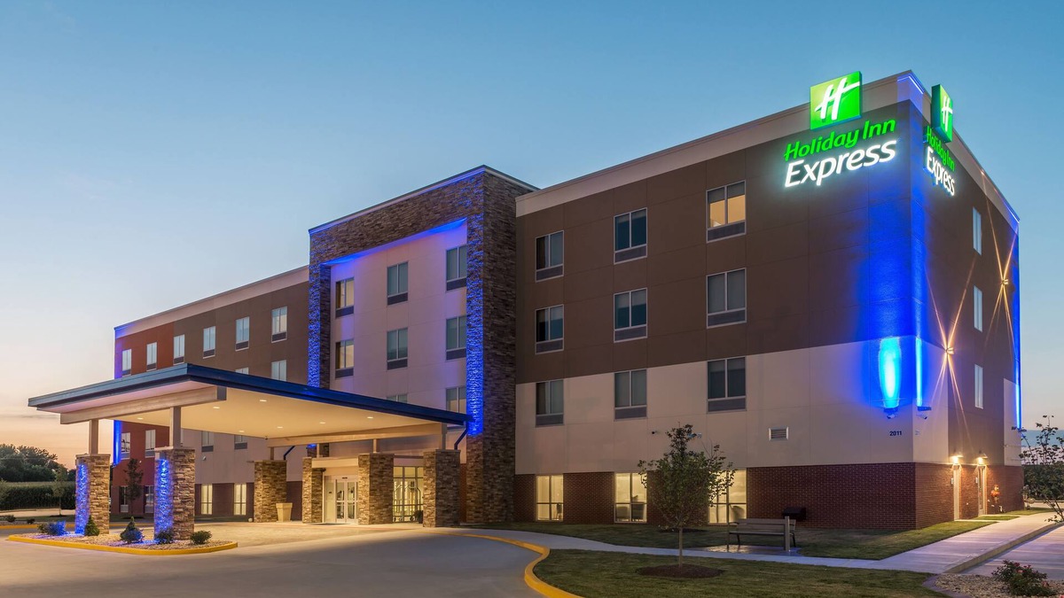 Troy Hotel | Holiday Inn Express Troy by IHG
