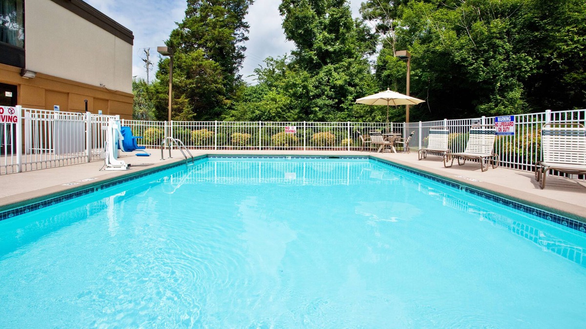 Kimball Hotel | Holiday Inn Express & Suites Kimball by IHG