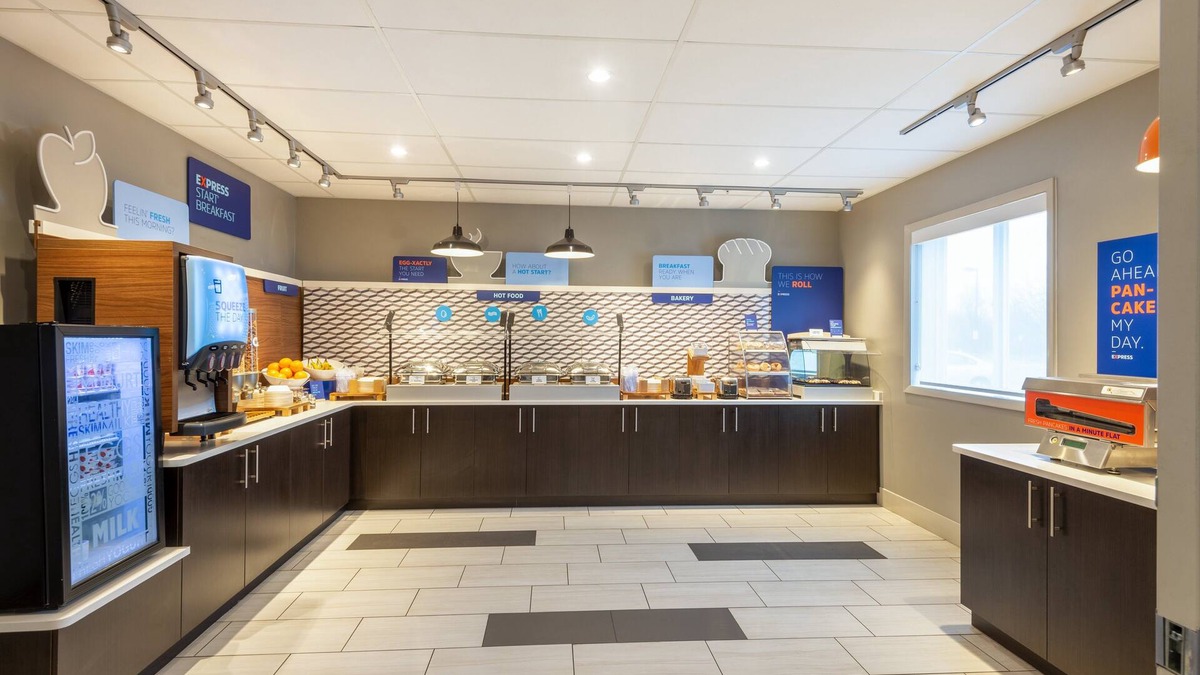 Vermilion Hotel | Holiday Inn Express Vermilion by IHG