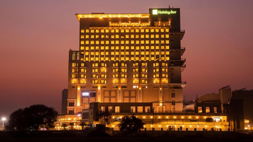 Gurugram Hotel | Holiday Inn Gurugram Sector 90 by IHG