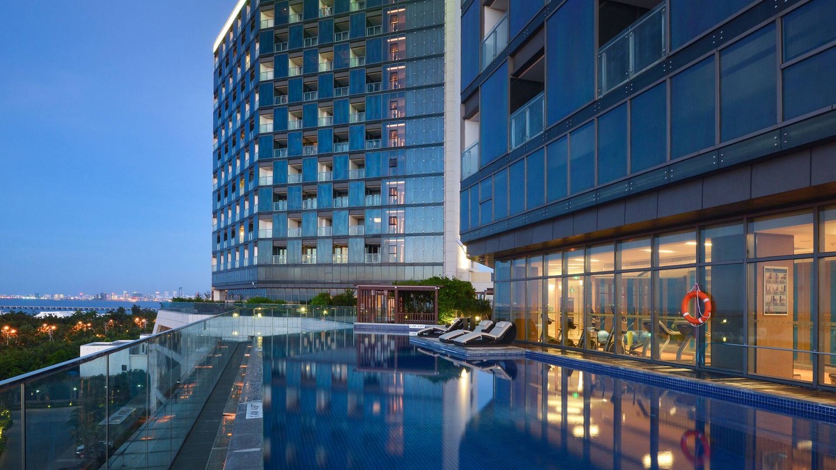 Donghu District Hotel | Holiday Inn Haikou West Coast by IHG
