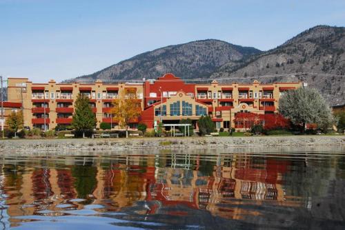 Okanagan-Similkameen Resort | Holiday Inn Hotel & Suites Osoyoos by IHG