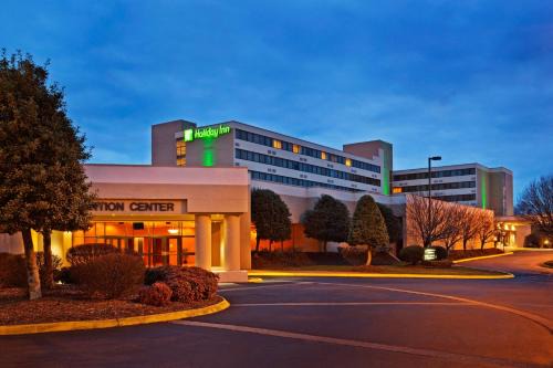 Johnson City Hotel | Holiday Inn Johnson City by IHG