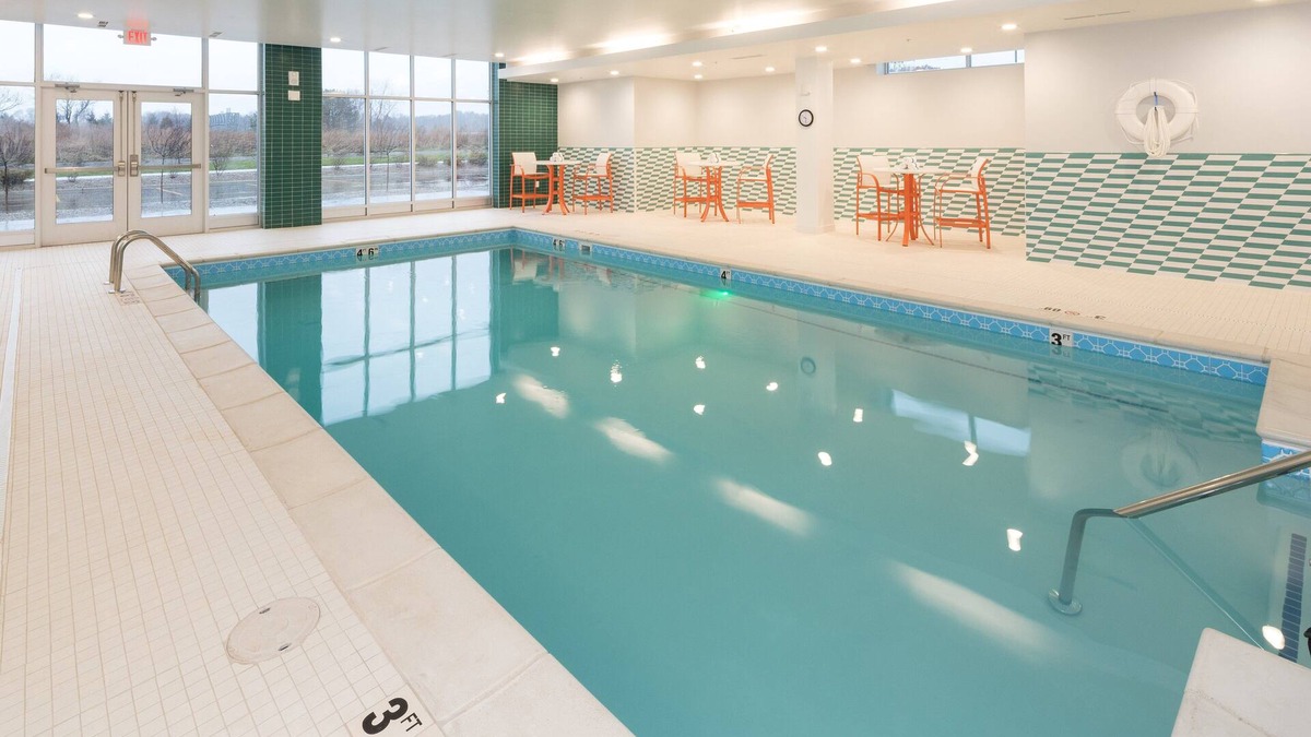 Kalamazoo Hotel | Holiday Inn Kalamazoo West by IHG