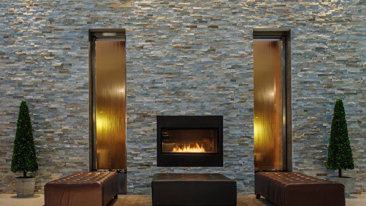 Plainview Hotel | Holiday Inn Plainview-Long Island by IHG