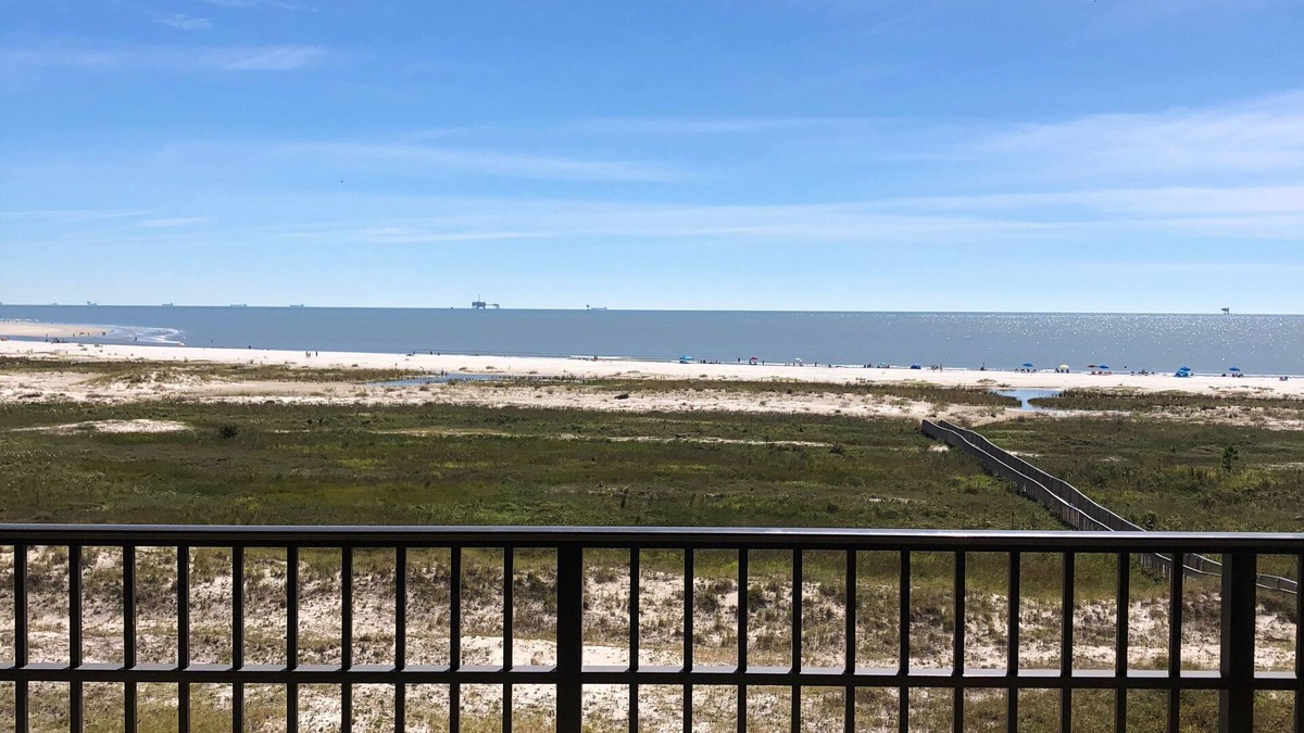 Dauphin Island Condo | Holiday Isle luxury Gulf front condo.