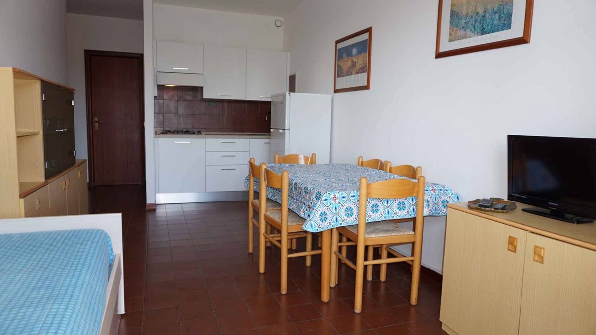 Porto Santa Margherita Apartment | Holiday apartment opposite the beach