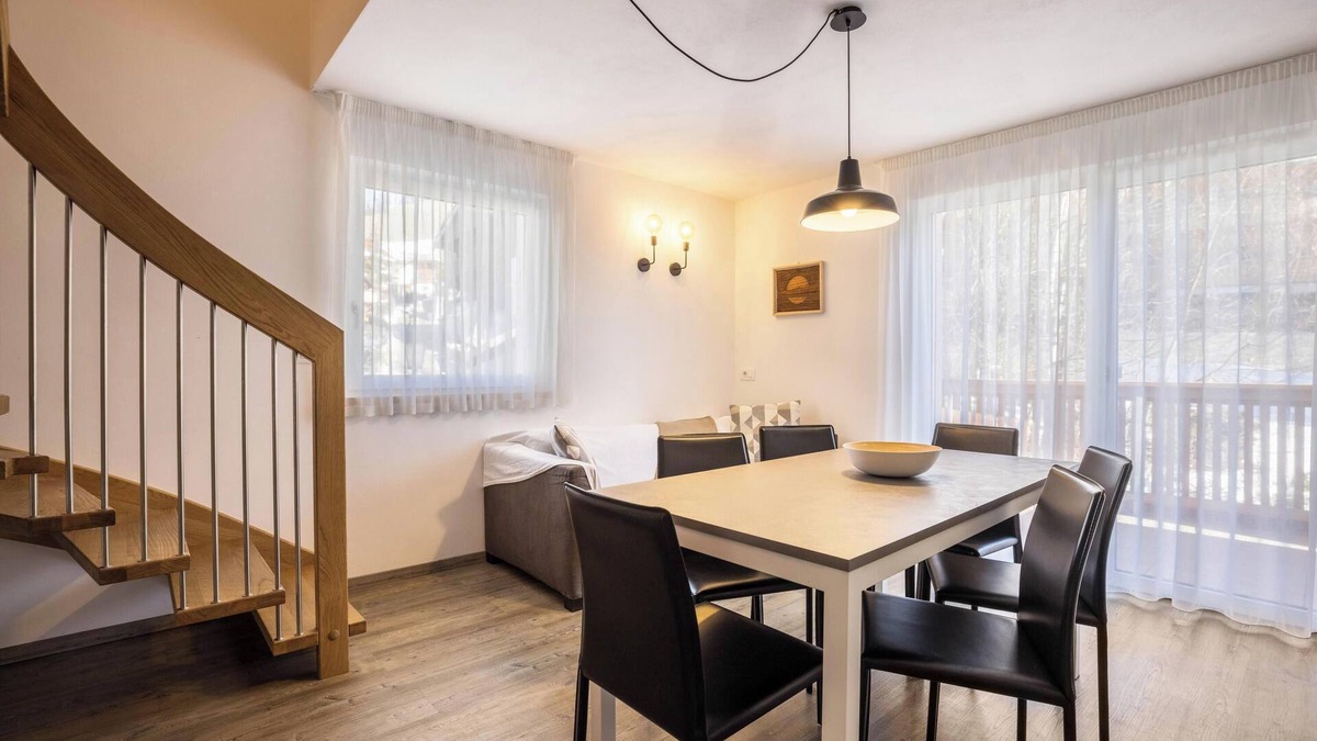 Mareo Apartment | Holiday Apartment "Sis Residenz Bun Sté" with Mountain View, Whirlpool and Sauna