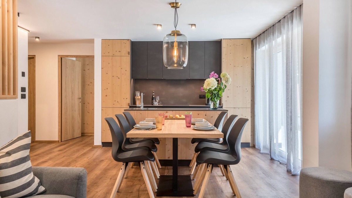 Mareo Apartment | Holiday Apartment "Franzl" with Mountain View, Private Open Terrace and Wi-Fi
