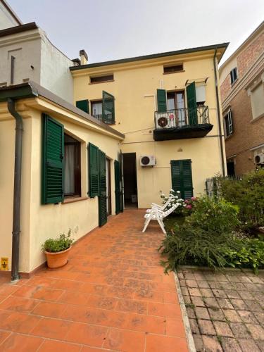 Palombina Nuova Apartment | Holiday Land