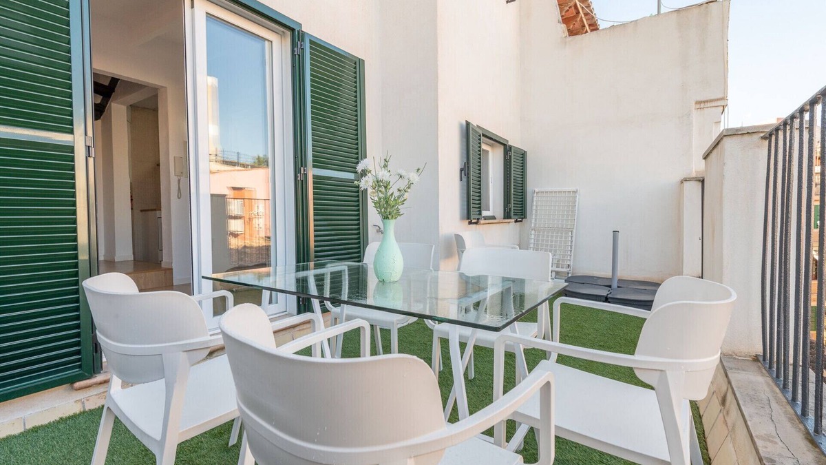 Old Town Apartment | HOLIDAY PALMA TERRACE APARTMENT
