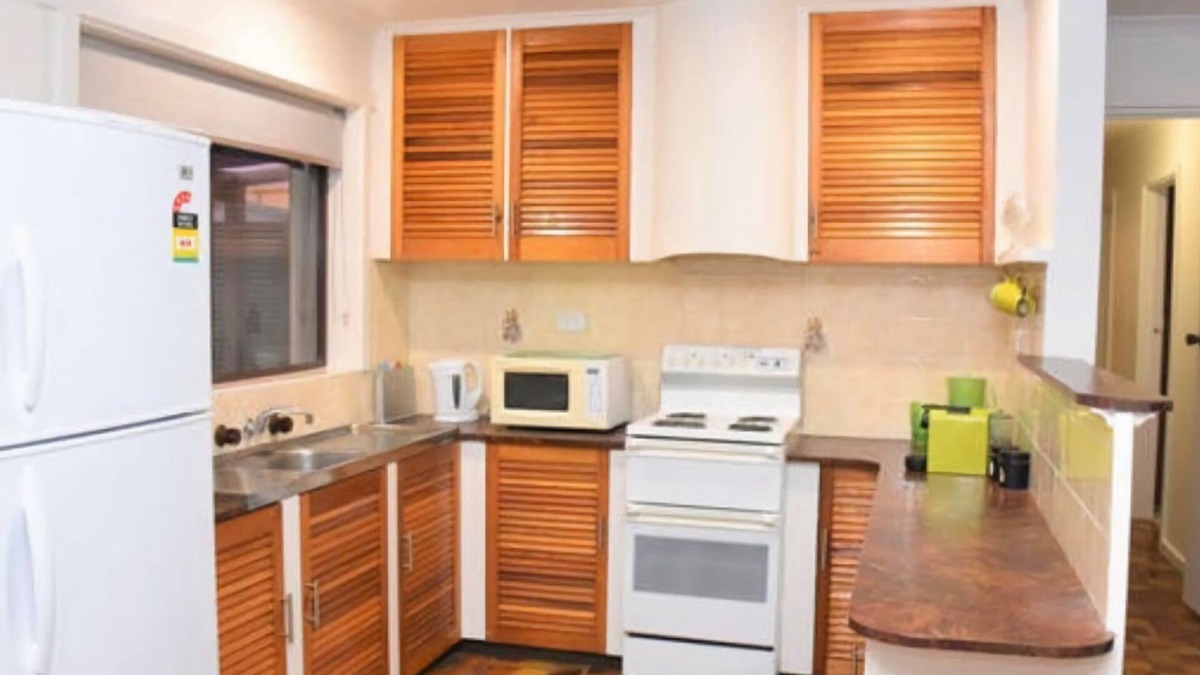 Lacepede House | HOLIDAY RENTAL - 74 Marine Parade