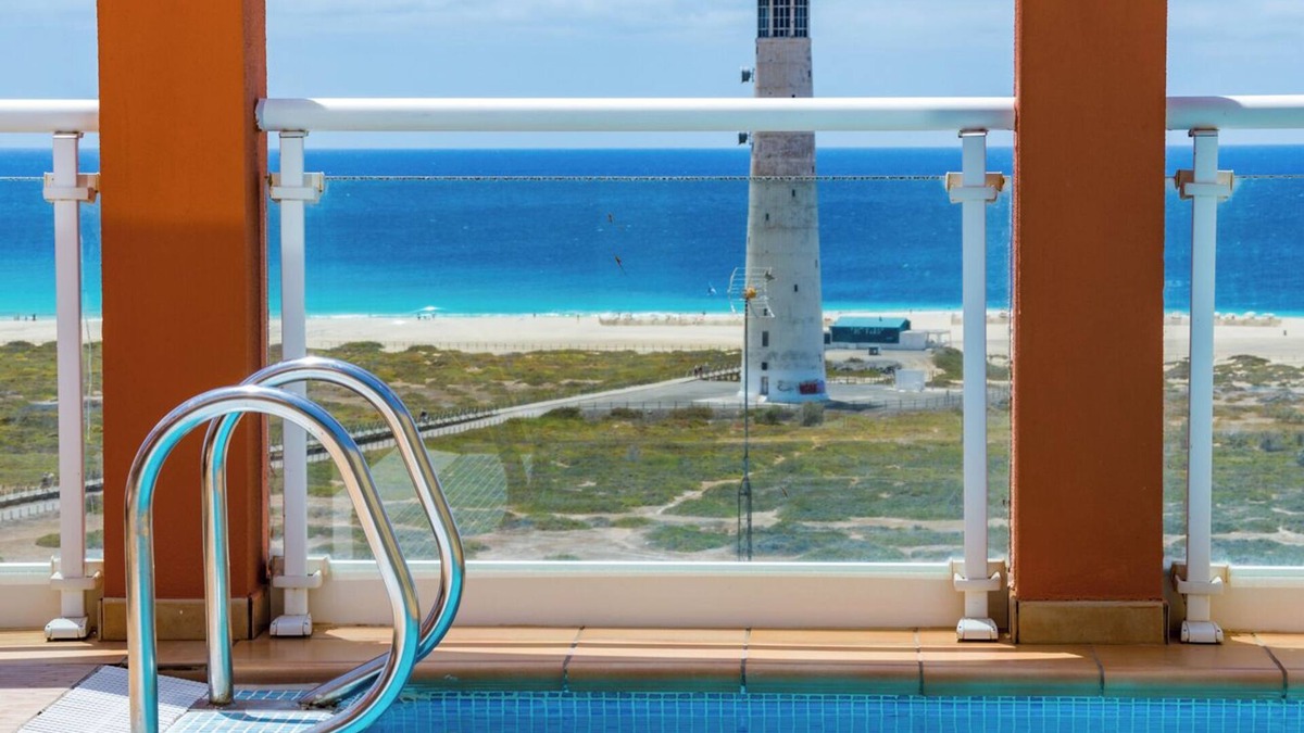 Solana del Matorral Apartment | Holiday rental apartment with fabulous views and private pool