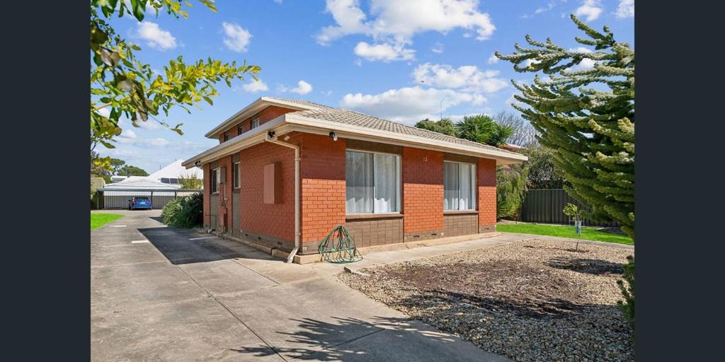 Mitchell Park House | Holiday Rentals