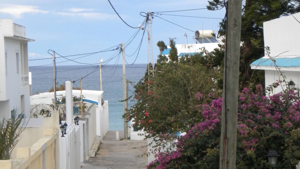 al hmeri Apartment | Holiday rentals: Charming house between sea and mountain,