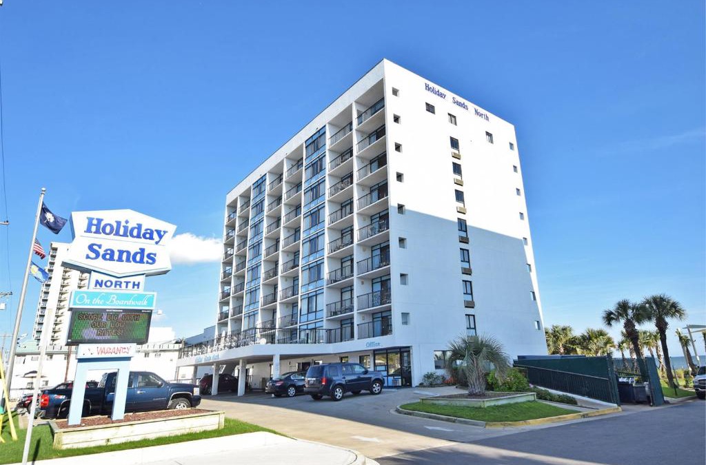 Downtown Myrtle Beach Hotel | Holiday Sands North "On the Boardwalk"