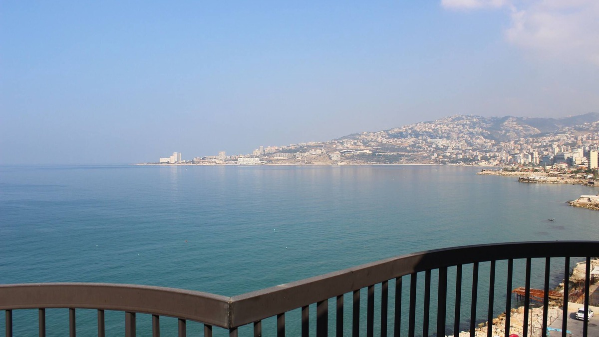Jounieh Hotel | Holiday Suites Hotel And Beach